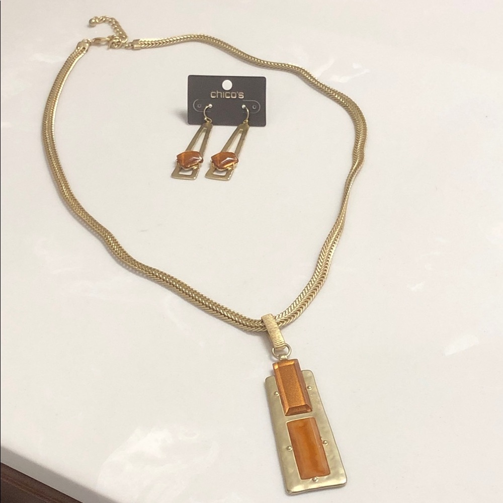 Gorgeous vintage Chico’s necklace and earrings set